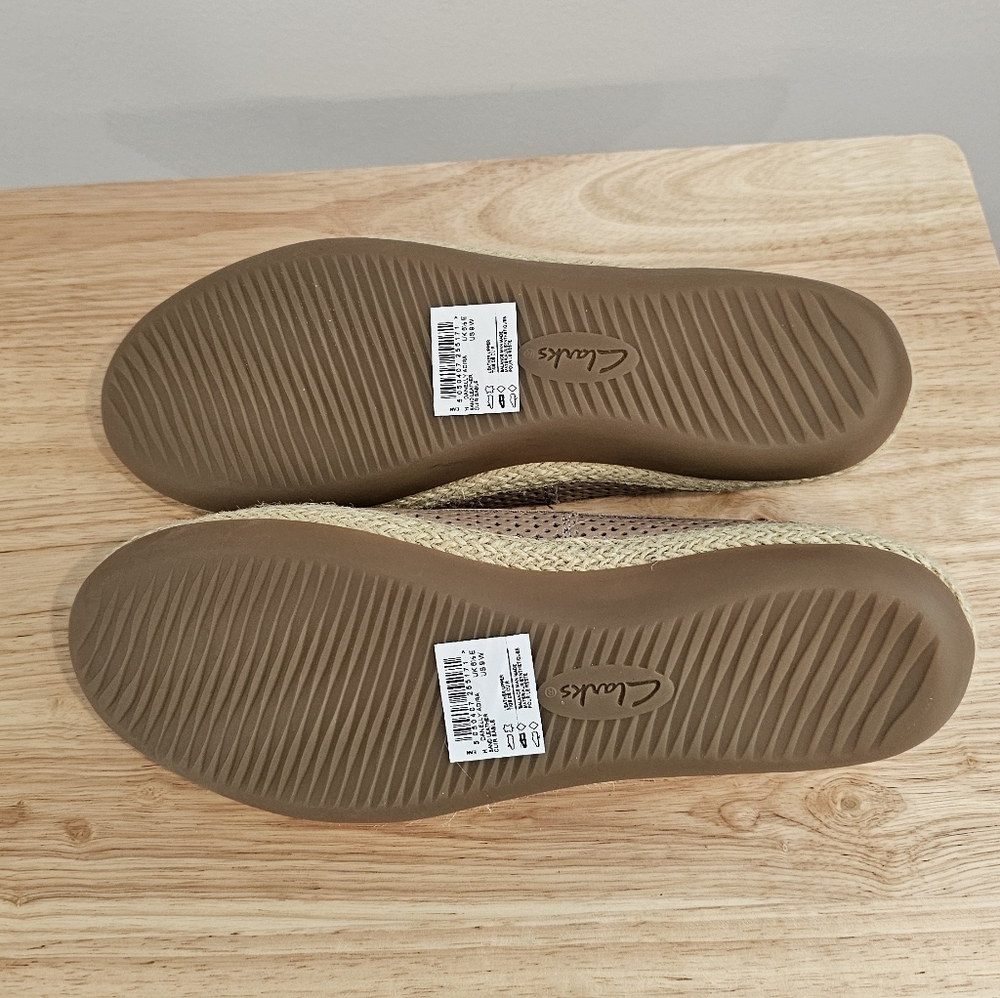 NWT Clark's Women's Tan Flexy Round Toe Ballet Flats Size-9 - Picture 4 of 7